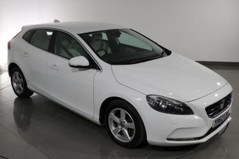 VOLVO V40 2.0 D3 SE Hatchback 5dr Diesel Geartronic Euro 5 (s/s) (150 ps)