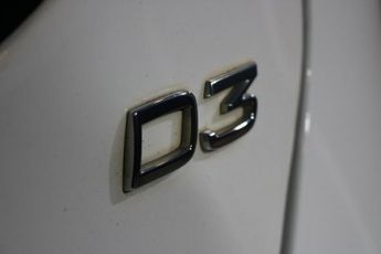 VOLVO V40 2.0 D3 SE Hatchback 5dr Diesel Geartronic Euro 5 (s/s) (150 ps)