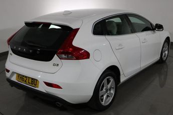 VOLVO V40 2.0 D3 SE Hatchback 5dr Diesel Geartronic Euro 5 (s/s) (150 ps)