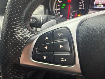 MERCEDES-BENZ GLA 2.1 GLA200d AMG Line SUV 5dr Diesel 7G-DCT Euro 6 (s/s) (136 ps)