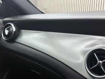 MERCEDES-BENZ GLA 2.1 GLA200d AMG Line SUV 5dr Diesel 7G-DCT Euro 6 (s/s) (136 ps)