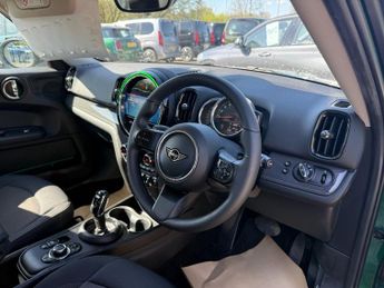 MINI COUNTRYMAN 1.5 Cooper Classic SUV 5dr Petrol Steptronic Euro 6 (s/s) (136 p