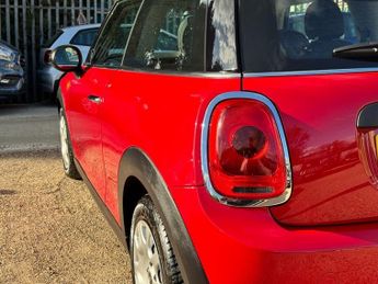 MINI HATCH 1.5 One Hatchback 3dr Petrol Steptronic Euro 6 (s/s) (102 ps)