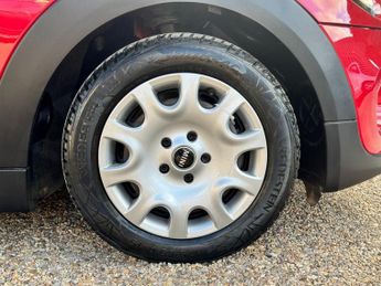 MINI HATCH 1.5 One Hatchback 3dr Petrol Steptronic Euro 6 (s/s) (102 ps)