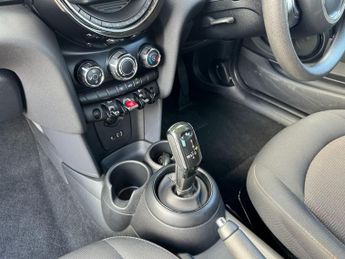 MINI HATCH 1.5 One Hatchback 3dr Petrol Steptronic Euro 6 (s/s) (102 ps)