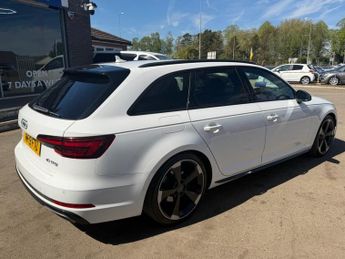 AUDI A4 AVANT 2.0 TFSI 40 Black Edition Estate 5dr Petrol S Tronic Euro 6 (s/s