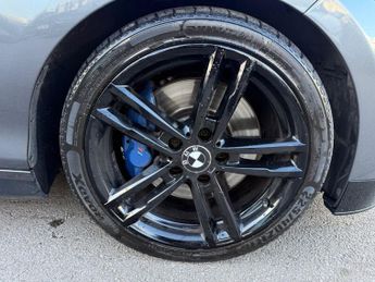 BMW 1 SERIES 1.5 118i GPF M Sport Shadow Edition Hatchback 5dr Petrol Auto Eu