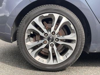 KIA CEED 1.6 GDi 4 Hatchback 5dr Petrol DCT Euro 5 (133 bhp)