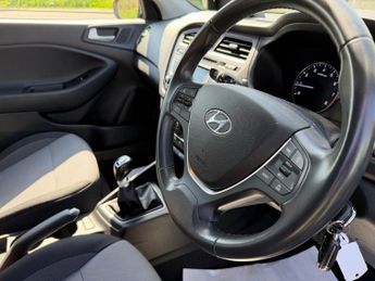 HYUNDAI I20 1.2 Blue Drive SE Coupe 3dr Petrol Manual Euro 6 (s/s) (84 ps)