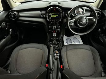 MINI HATCH 1.5 Cooper Hatchback 5dr Petrol Auto Euro 6 (s/s) (136 ps)