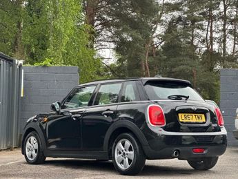 MINI HATCH 1.5 Cooper Hatchback 5dr Petrol Auto Euro 6 (s/s) (136 ps)