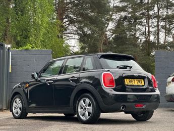 MINI HATCH 1.5 Cooper Hatchback 5dr Petrol Auto Euro 6 (s/s) (136 ps)
