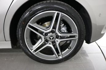 MERCEDES-BENZ A-CLASS 1.5 A180d AMG Line (Executive) Hatchback 5dr Diesel 7G-DCT Euro 