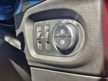 VAUXHALL Corsa Electric 50kWh Anniversary Edition Hatchback 5dr Electric Auto (136 ps)