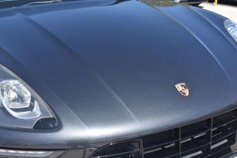 PORSCHE MACAN 3.0 TD V6 S SUV 5dr Diesel PDK 4WD Euro 6 (s/s) (258 ps)
