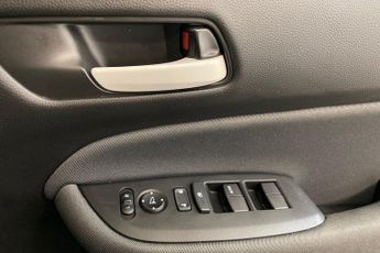 HONDA JAZZ 1.5 h i-MMD SE Hatchback 5dr Petrol Hybrid eCVT Euro 6 (s/s) (10
