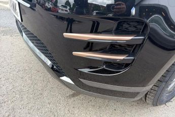 LAND ROVER RANGE ROVER EVOQUE 2.0 D150 MHEV R-Dynamic SUV 5dr Diesel Auto 4WD Euro 6 (s/s) (15