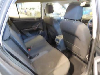 VOLKSWAGEN T-CROSS 1.0 TSI SE SUV 5dr Petrol DSG Euro 6 (s/s) (110 ps)