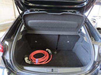 VAUXHALL CORSA-E 50kWh Elite Premium Hatchback 5dr Electric Auto (136 ps)