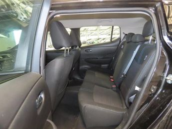 NISSAN LEAF 40kWh Acenta Hatchback 5dr Electric Auto (150 ps)