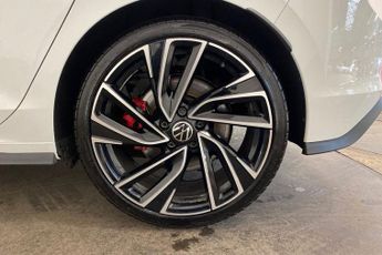 VOLKSWAGEN GOLF 2.0 TSI GTI Clubsport Hatchback 5dr Petrol DSG Euro 6 (s/s) (300