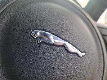JAGUAR XF 3.0d V6 S Saloon 4dr Diesel Auto Euro 6 (s/s) (300 ps)