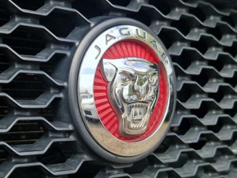 JAGUAR XF 3.0d V6 S Saloon 4dr Diesel Auto Euro 6 (s/s) (300 ps)