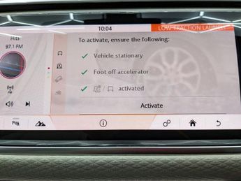 LAND ROVER RANGE ROVER VELAR 2.0 D240 R-Dynamic SE SUV 5dr Diesel Auto 4WD Euro 6 (s/s) (240 