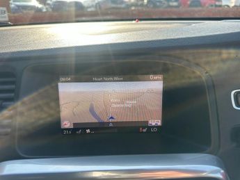 VOLVO V60 2.0 D3 R-Design Lux Nav Estate 5dr Diesel Auto Euro 6 (s/s) (150