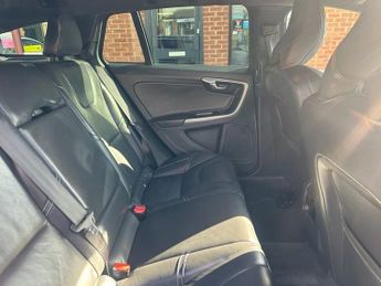 VOLVO V60 2.0 D3 R-Design Lux Nav Estate 5dr Diesel Auto Euro 6 (s/s) (150