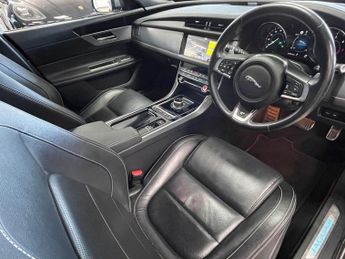 JAGUAR XF 2.0d R-Sport Sportbrake 5dr Diesel Auto Euro 6 (s/s) (180 ps)