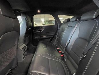 JAGUAR XF 2.0d R-Sport Sportbrake 5dr Diesel Auto Euro 6 (s/s) (180 ps)