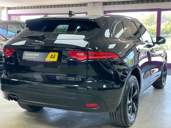 JAGUAR F-PACE 2.0 D165 R-Sport SUV 5dr Diesel Manual Euro 6 (s/s) (163 ps)