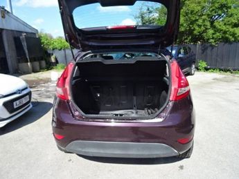 FORD FIESTA 1.4 Zetec Hatchback 5dr Petrol Automatic (154 g/km, 94 bhp)