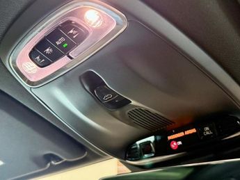 VOLVO XC60 2.0 T6 R-Design Pro SUV 5dr Petrol Auto AWD Euro 6 (s/s) (310 ps