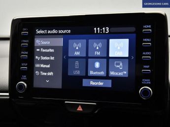 TOYOTA YARIS 1.5 VVT-h Design Hatchback 5dr Petrol Hybrid E-CVT Euro 6 (s/s) 