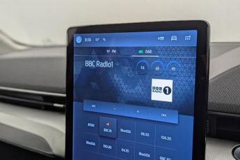 FORD MUSTANG MACH-E Standard Range 70kWh SUV 5dr Electric Automatic (269 ps)