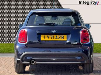 MINI HATCH 1.5 Cooper Exclusive Hatchback 5dr Petrol Steptronic Euro 6 (s/s