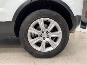 LAND ROVER RANGE ROVER EVOQUE 2.0 TD4 SE Tech SUV 5dr Diesel Auto 4WD Euro 6 (s/s) (180 ps)
