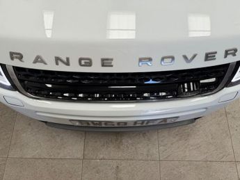 LAND ROVER RANGE ROVER EVOQUE 2.0 TD4 SE Tech SUV 5dr Diesel Auto 4WD Euro 6 (s/s) (180 ps)