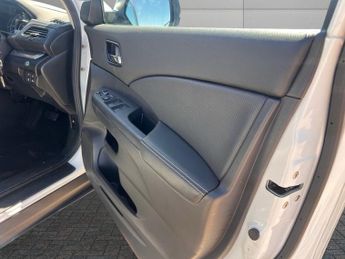 HONDA CR-V 2.0 i-VTEC SR SUV 5dr Petrol Auto 4WD Euro 6 (155 ps)