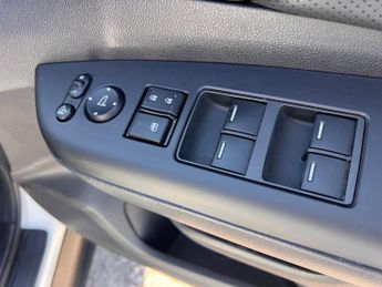 HONDA CR-V 2.0 i-VTEC SR SUV 5dr Petrol Auto 4WD Euro 6 (155 ps)