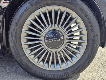 FIAT 500E 42kWh Icon Hatchback 3dr Electric Auto (118 ps)