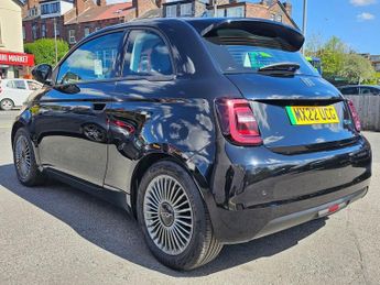 FIAT 500E 42kWh Icon Hatchback 3dr Electric Auto (118 ps)