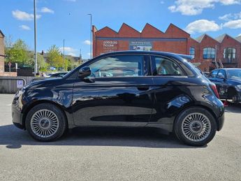 FIAT 500E 42kWh Icon Hatchback 3dr Electric Auto (118 ps)