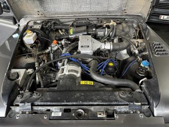 LAND ROVER DEFENDER 90 TVR 5.0 V8 - ZF AUTOMATIC 