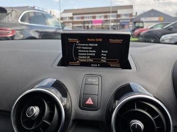 AUDI A1 1.4 TFSI S line Hatchback 3dr Petrol S Tronic Euro 6 (s/s) (Nav)