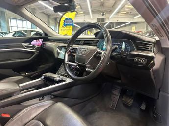 AUDI E-TRON 55 Launch Edition SUV 5dr Electric Auto quattro 95kWh (408 ps)