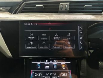 AUDI E-TRON 55 Launch Edition SUV 5dr Electric Auto quattro 95kWh (408 ps)