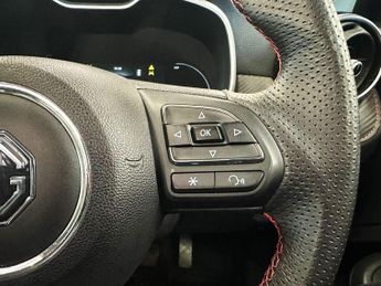 MG MG ZS 51.1kWh Trophy SUV 5dr Electric Auto (176 ps)